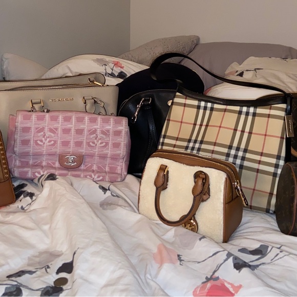 Meet your Posher, Coranisa - Picture 8 of 12